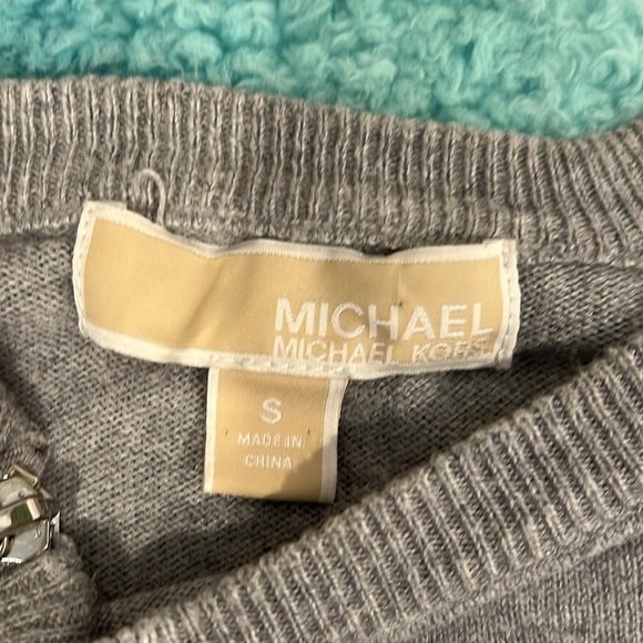 🔥Michael Kors Gray Top with Zipper Accents🔥 - Picture 5 of 6